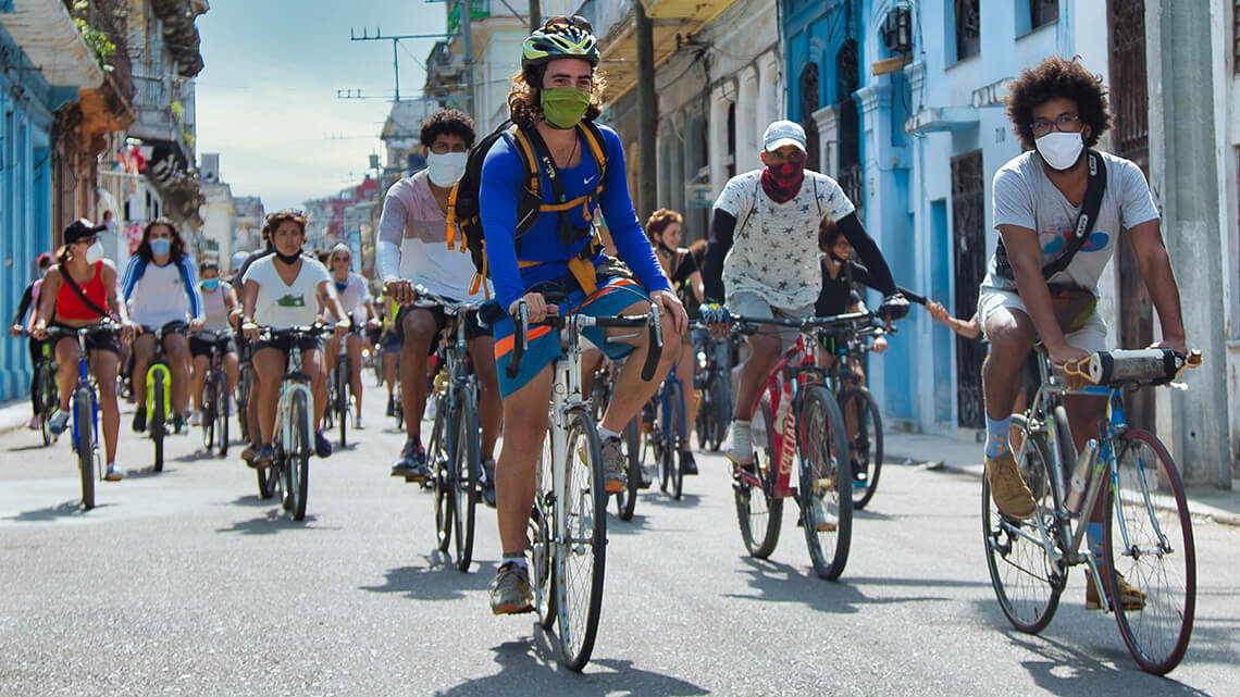 Critical Mass in Havana - a celebration of cycling!